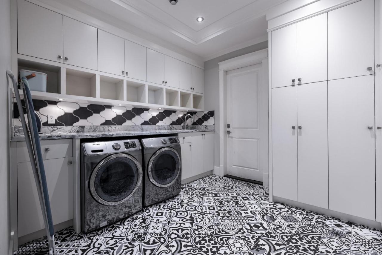 Luxurious Private Rooms In 리치먼드 외부 사진