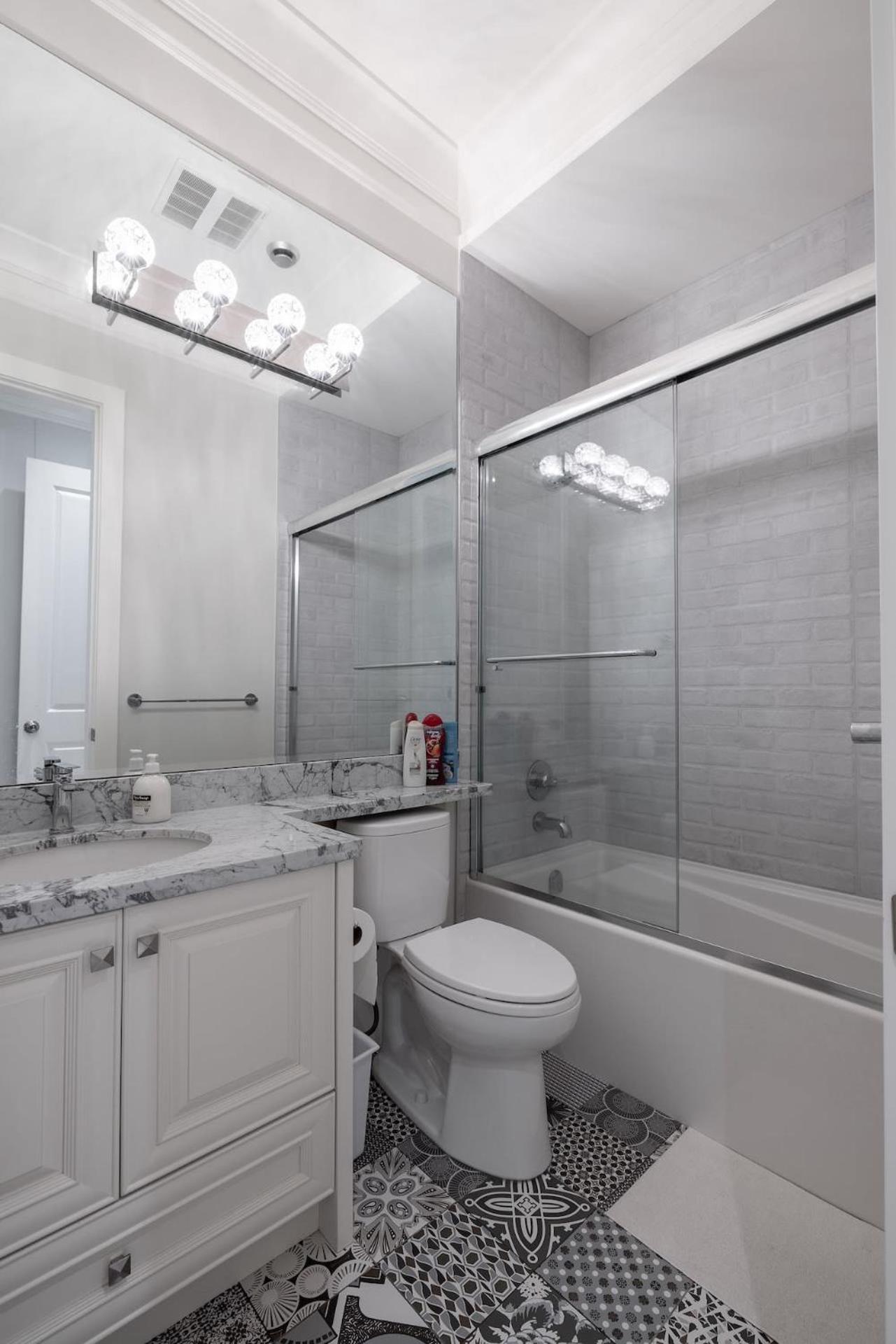 Luxurious Private Rooms In 리치먼드 외부 사진